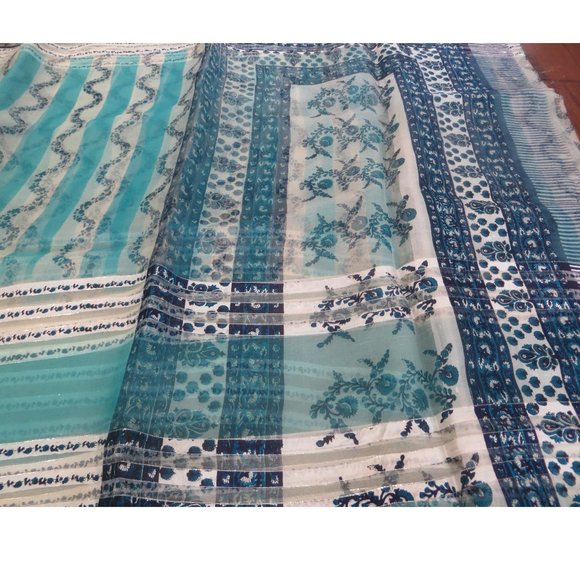 blue and white sari / fabric - Picture 1 of 2